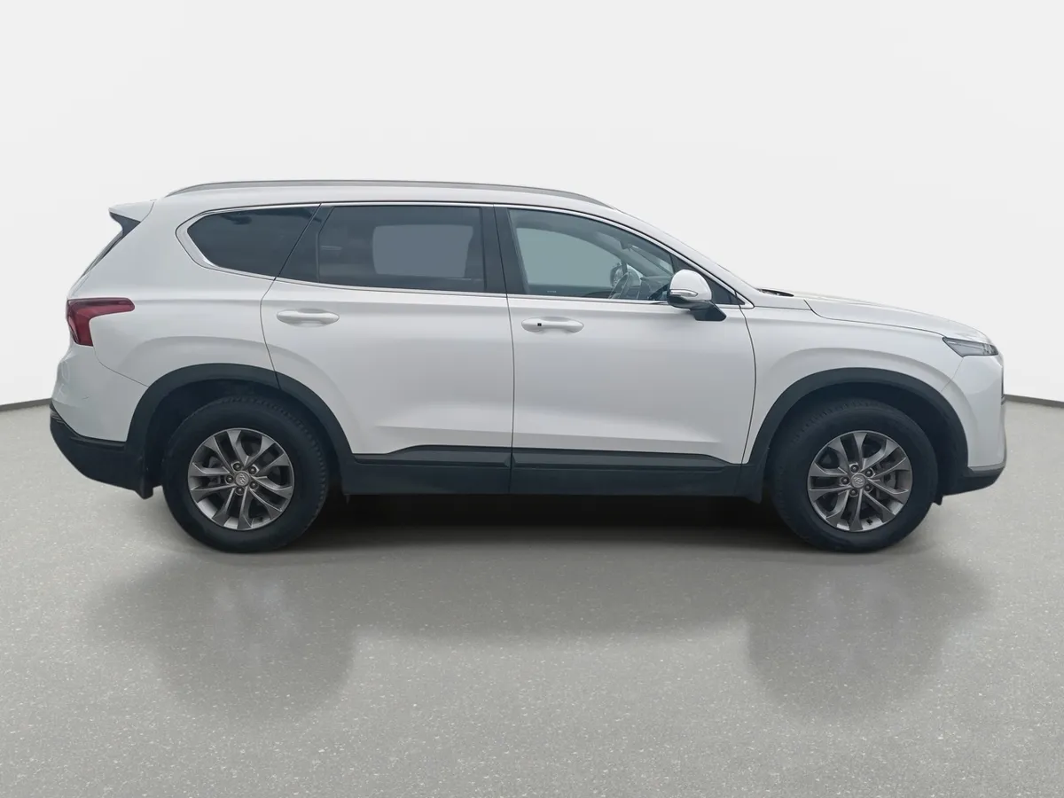 Hyundai Santa Fe 2.5 Plus Fl 2wd At 5p año 2023