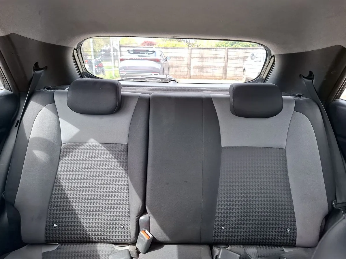 Hyundai I20 1.4 Gl Active 4x2 Hb Mt 5p año 2021