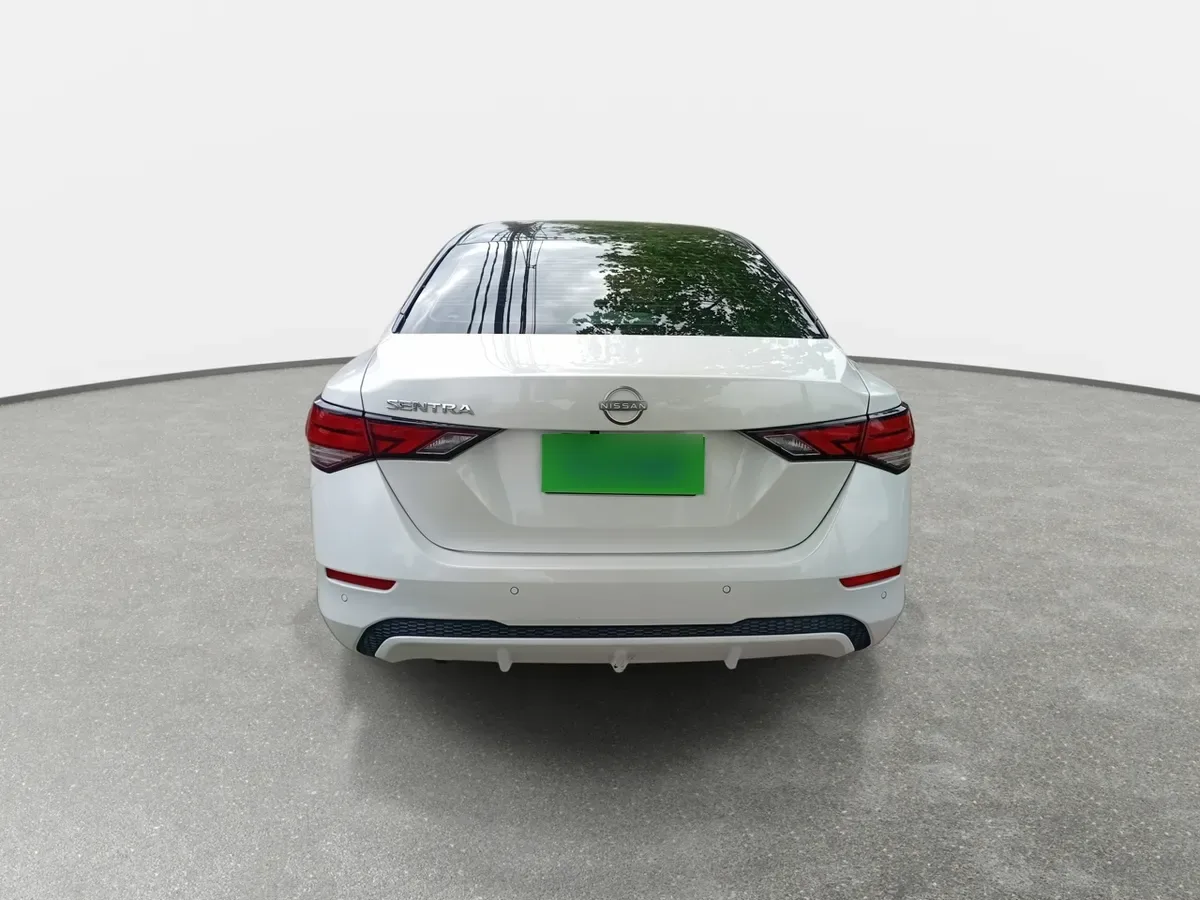 Nissan Sentra 2.0 Advance 4x2 Cvt At 4p año 2025