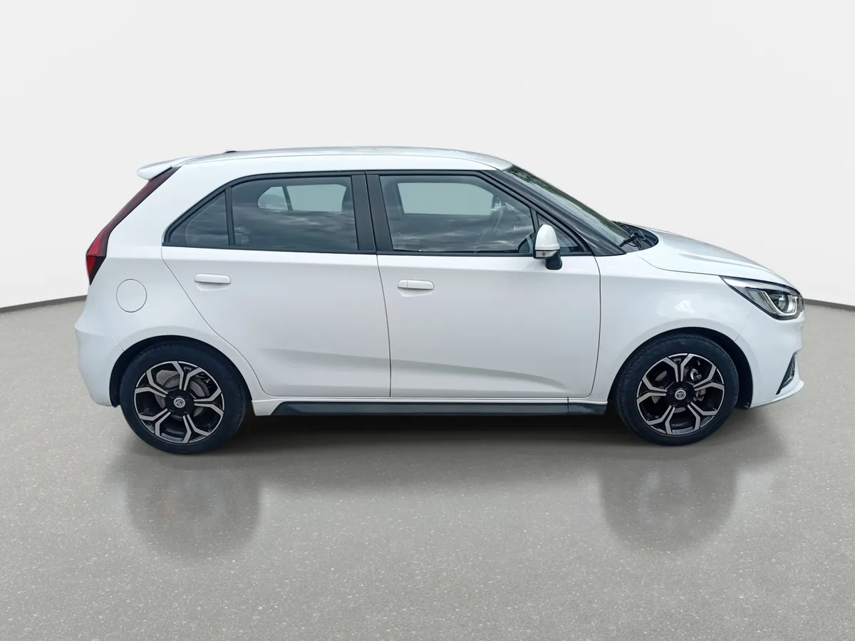 MG Mg 3 1.5 Comfort 4x2 Hb Mt 5p año 2021