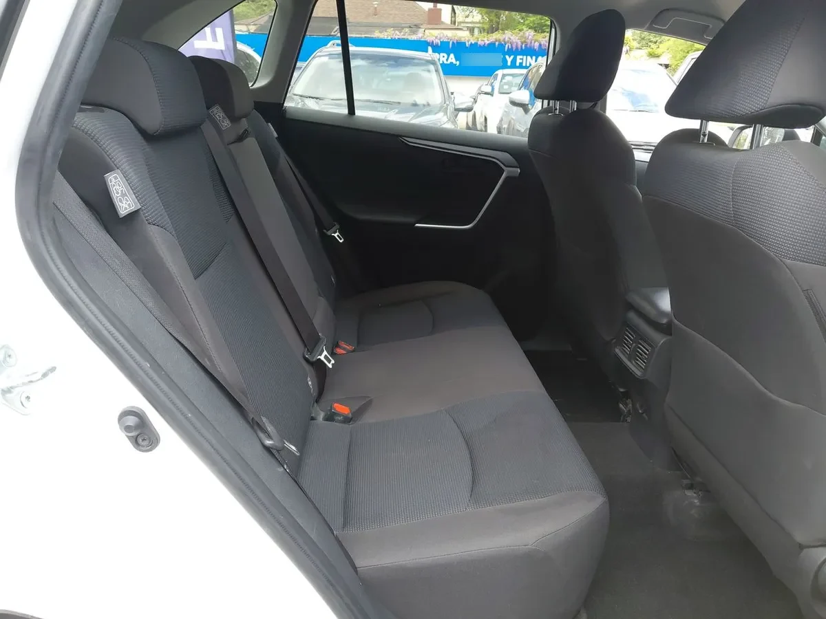 Toyota Rav 4 2.0 Le 4x2 Cvt At 5p año 2022