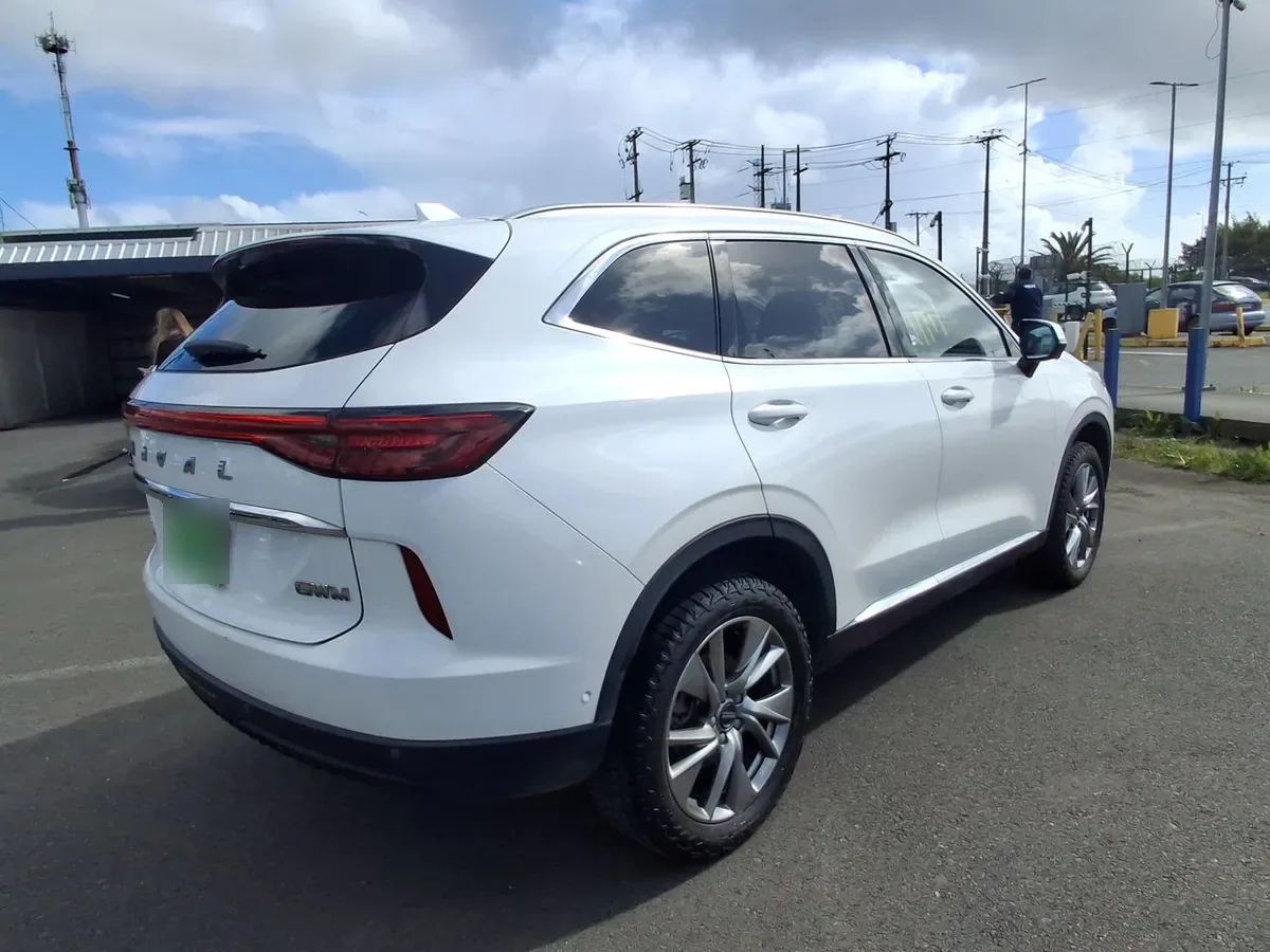 Haval H6 2.0 Deluxe 4x4 At 5p año 2023