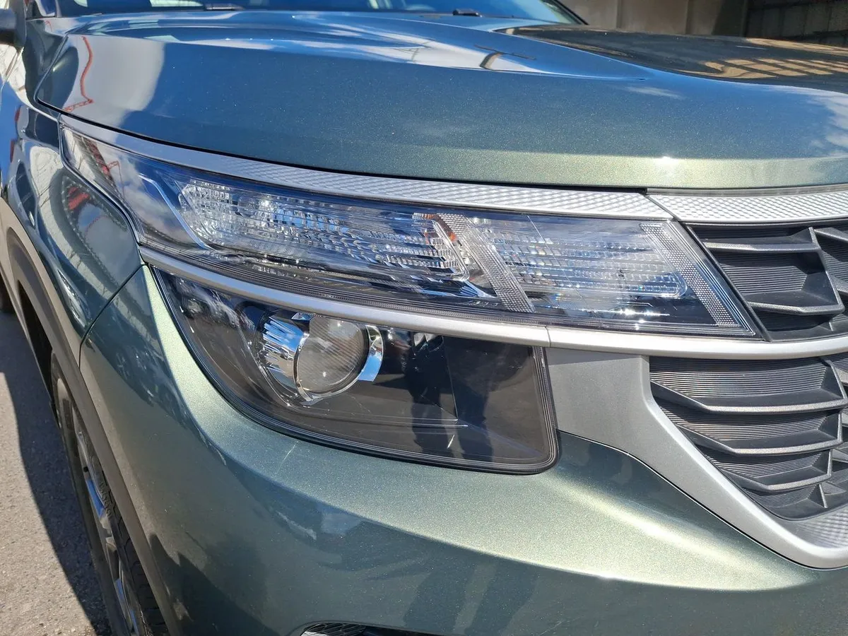 Kia Seltos 1.5 Ex 4x2 6mt 5p año 2025