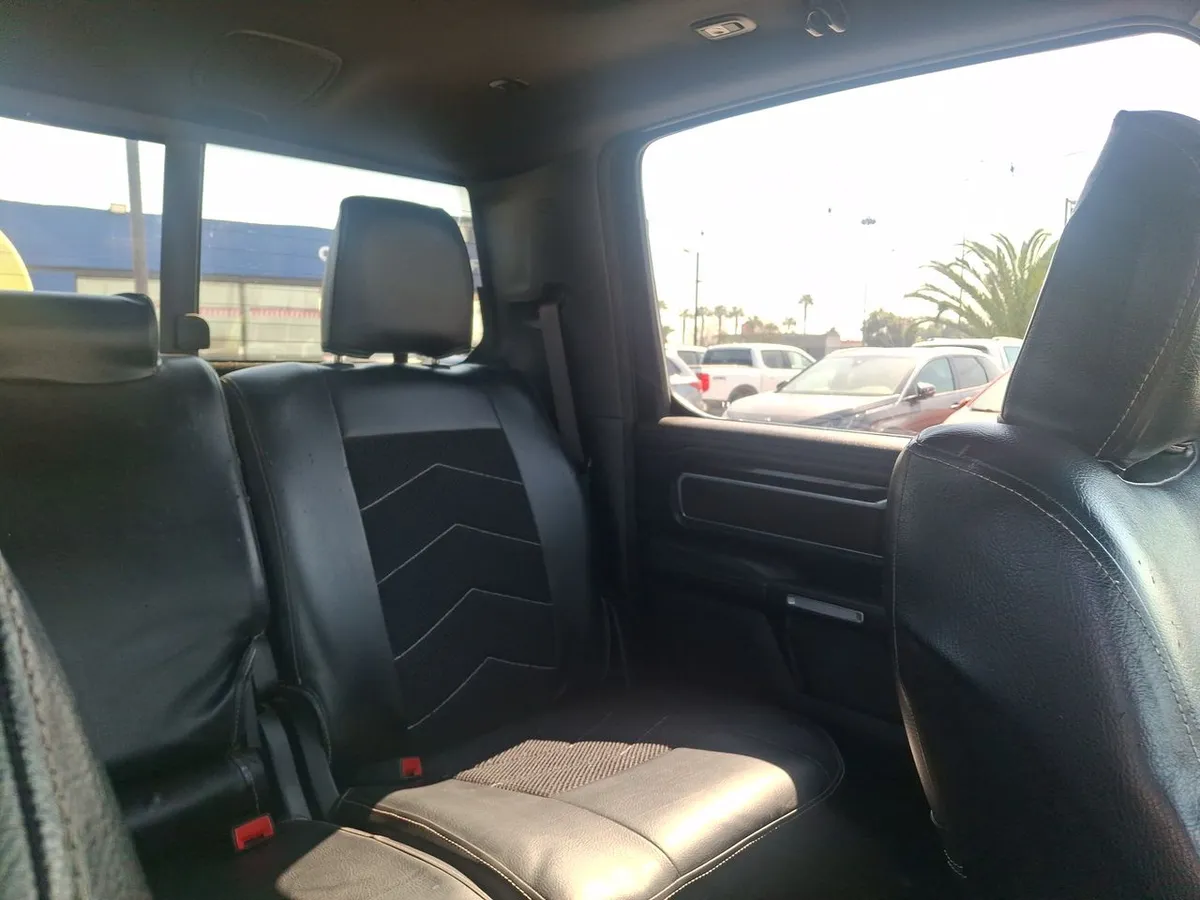Ram 1500 5.7 Laramie Sport 4x4 At 4p año 2022