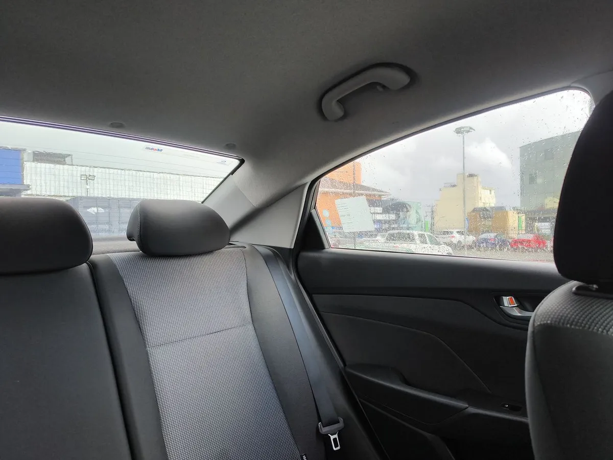 Hyundai Accent 1.4 Hci Value 4x2 Mt 4p año 2021