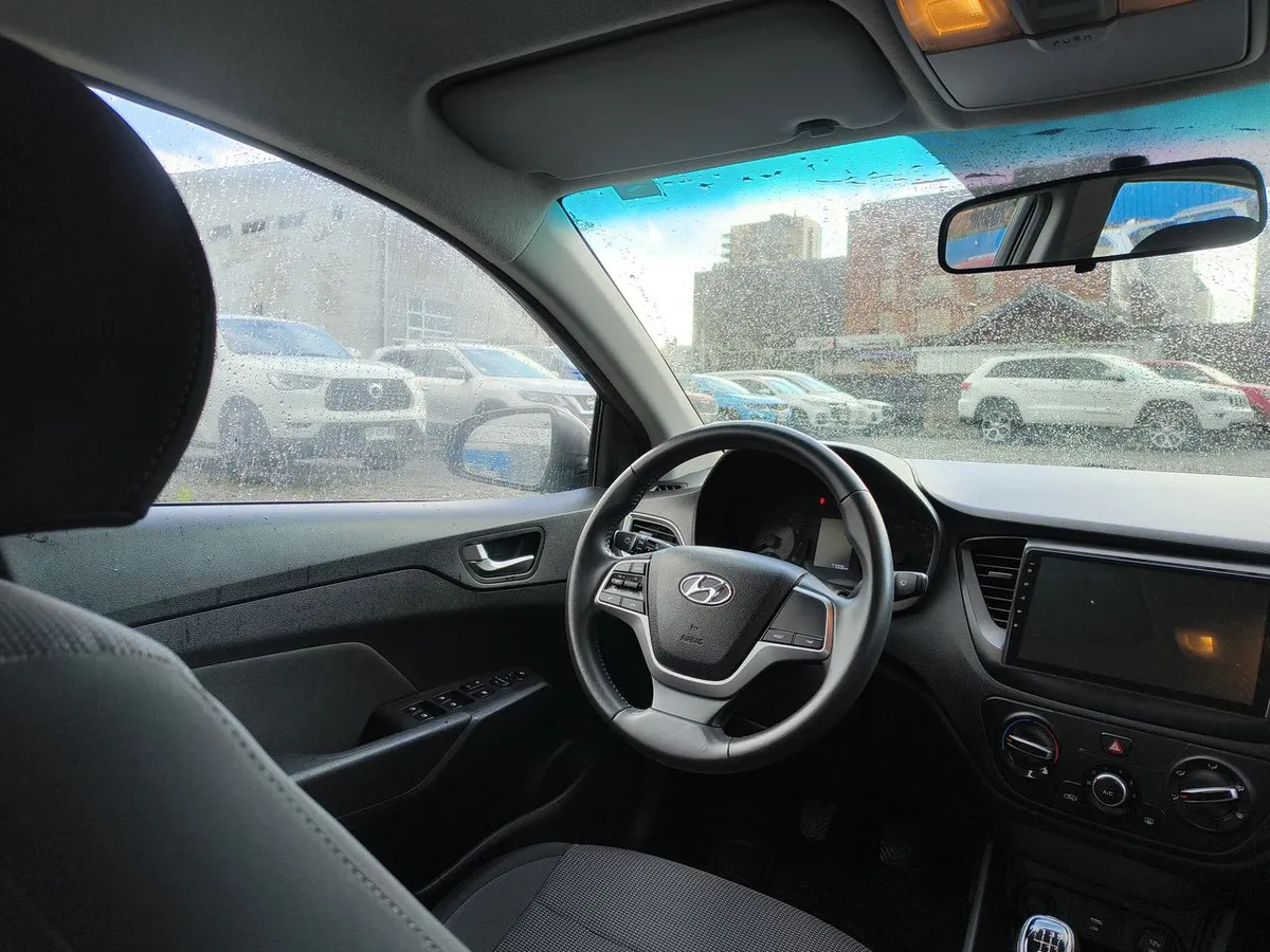 Hyundai Accent 1.4 Hci Value 4x2 Mt 4p año 2021