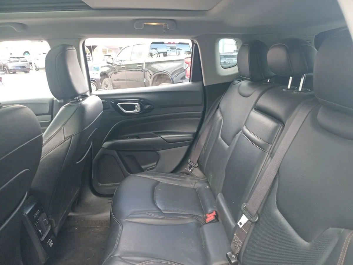 Jeep Compass 1.3 Limited 4x2 At 5p año 2023