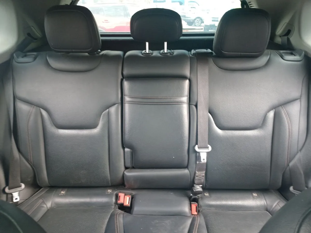 Jeep Compass 1.3 Limited 4x2 At 5p año 2023