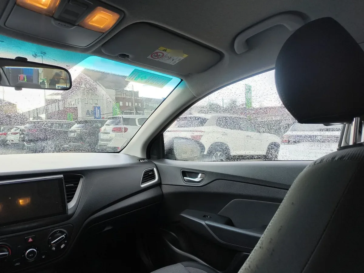 Hyundai Accent 1.4 Hci Value 4x2 Mt 4p año 2021
