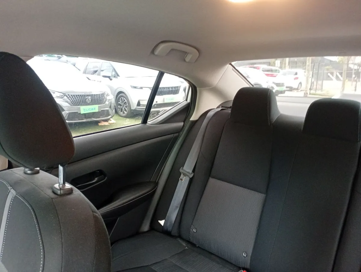 Nissan Sentra 2.0 Advance 4x2 Cvt At 4p año 2025