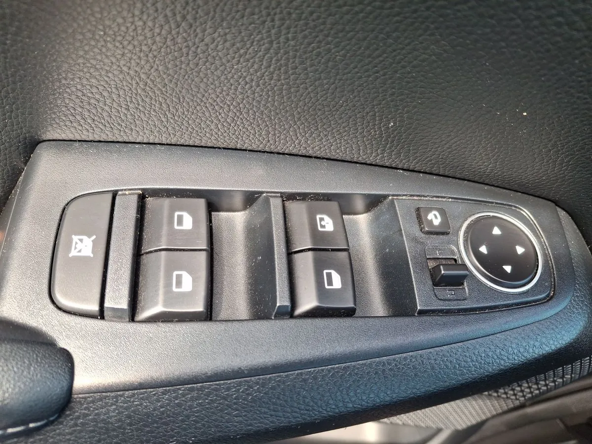 Kia Seltos 1.5 Ex 4x2 6mt 5p año 2025