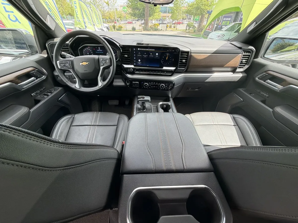 Chevrolet Silverado 3.0 High Country 4x4 At 4p año 2026