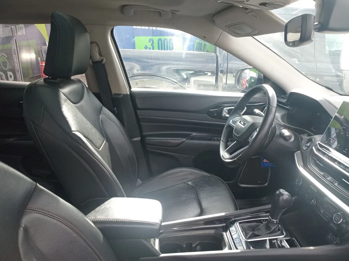 Jeep Compass 1.3 Limited 4x2 At 5p año 2023
