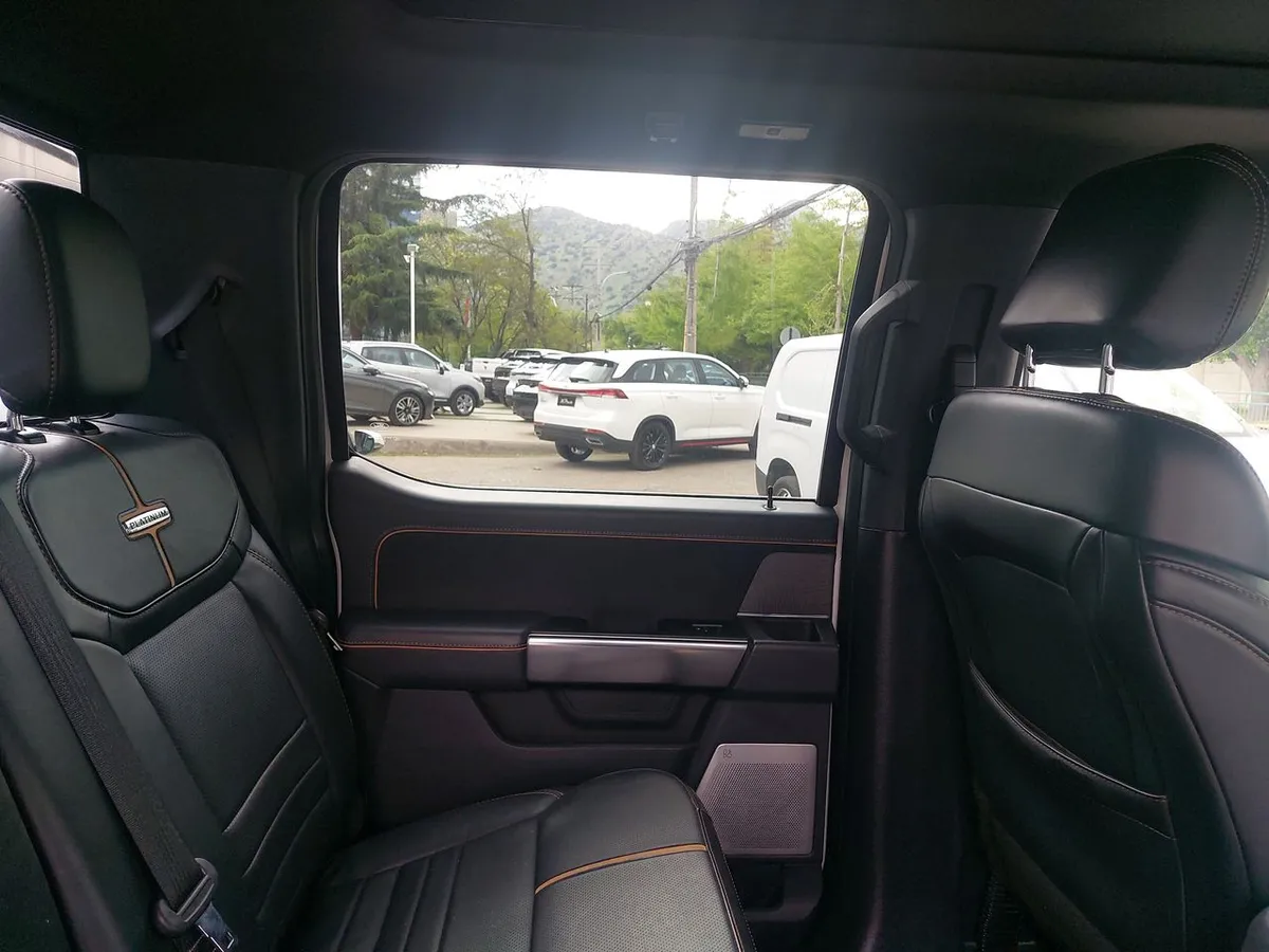 Ford F-150 3.5 Platinum Cc Dob. Cab. 4x4 At 4p año 2024