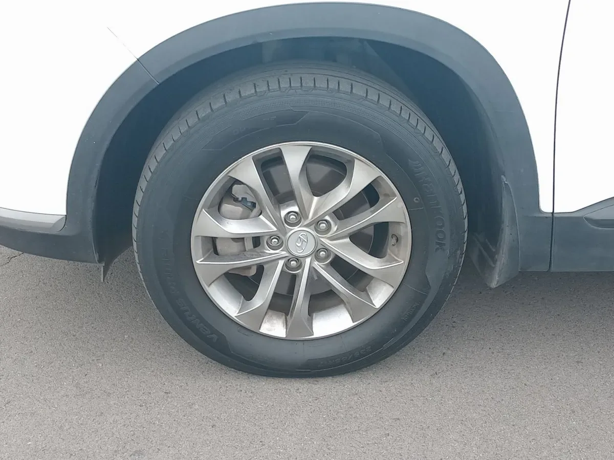 Hyundai Santa Fe 2.5 Plus Fl 2wd At 5p año 2023
