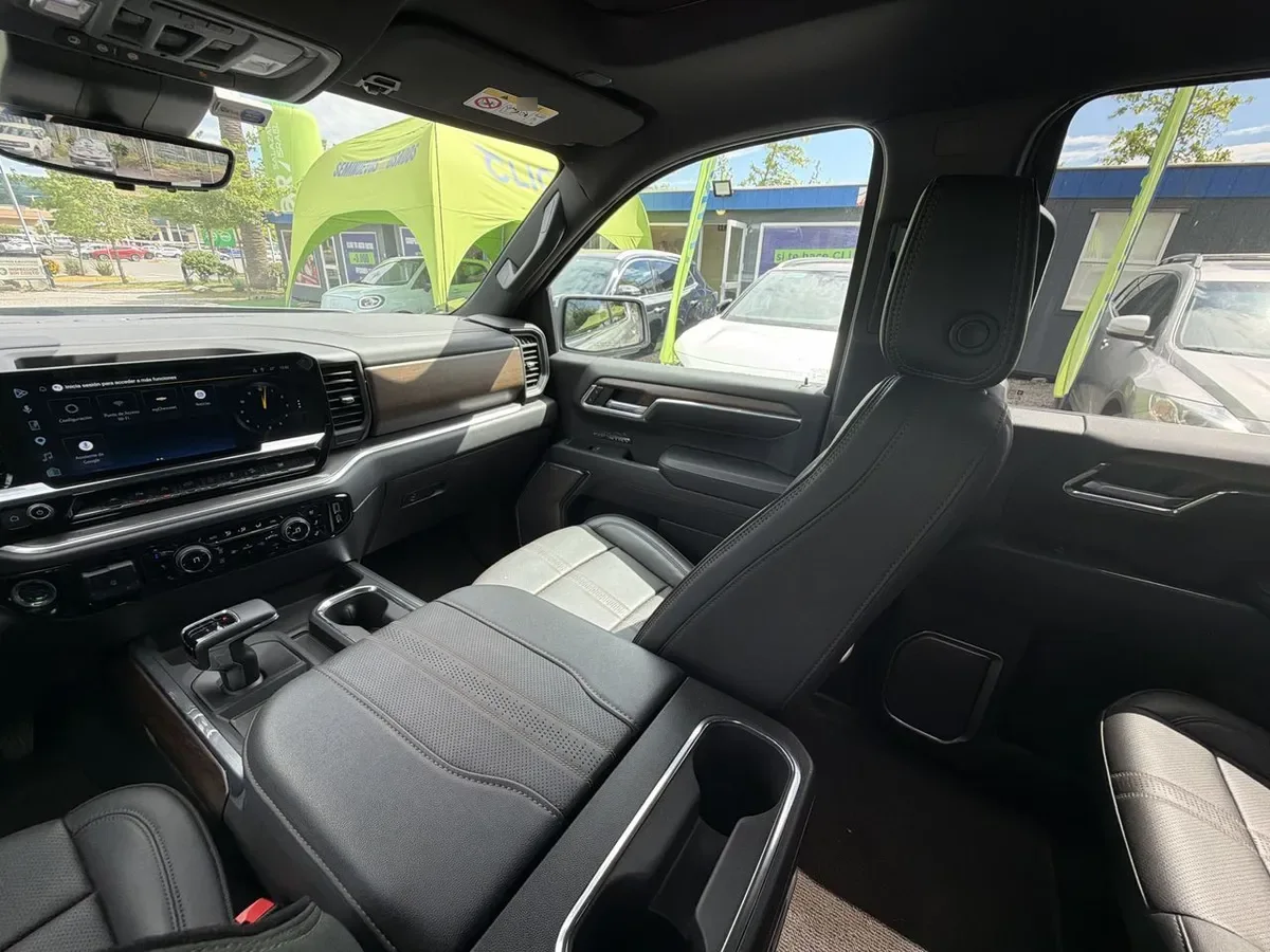 Chevrolet Silverado 3.0 High Country 4x4 At 4p año 2026