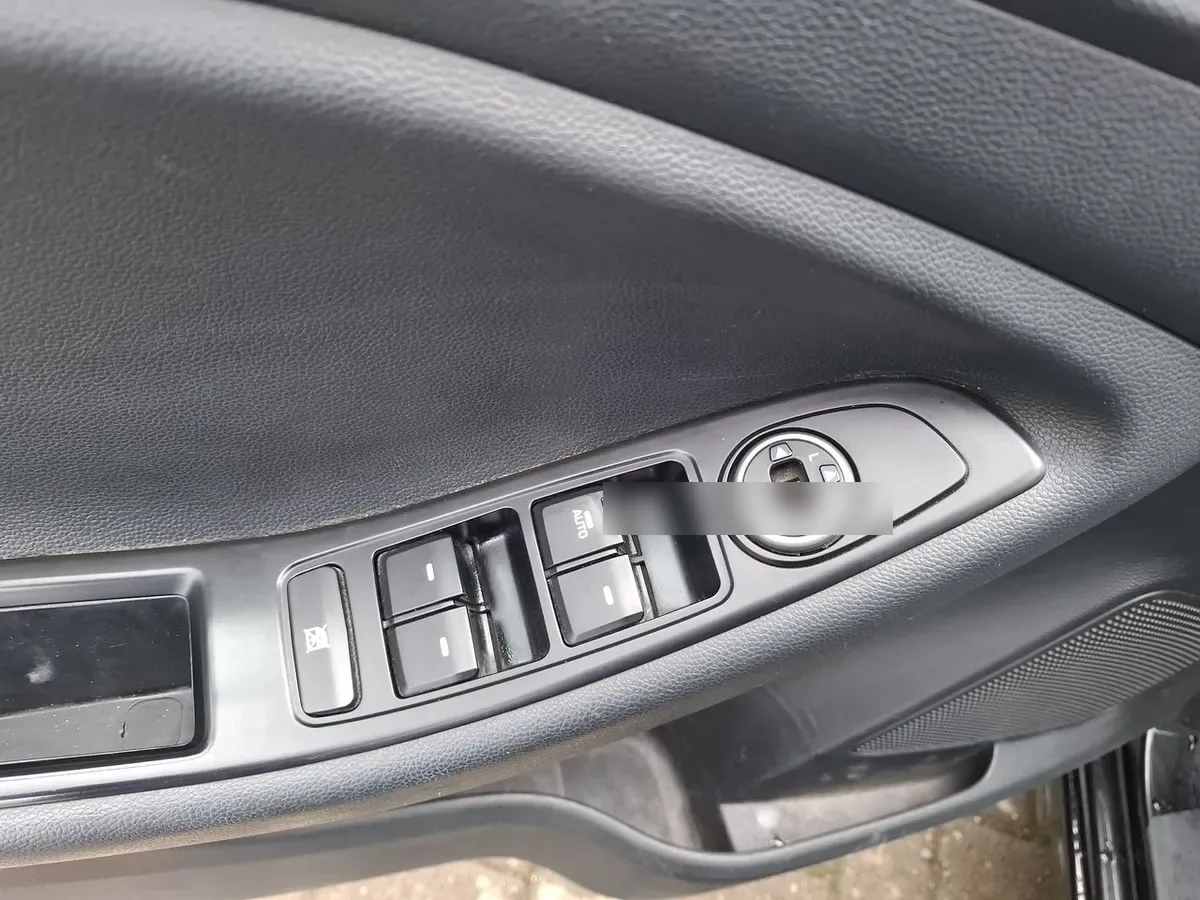Hyundai I20 1.4 Gl Active 4x2 Hb Mt 5p año 2021