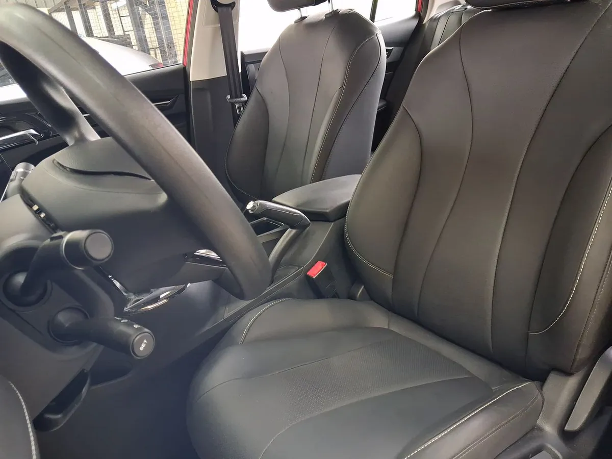 MG 5 1.5 Com 4x2 Mt 4p año 2026