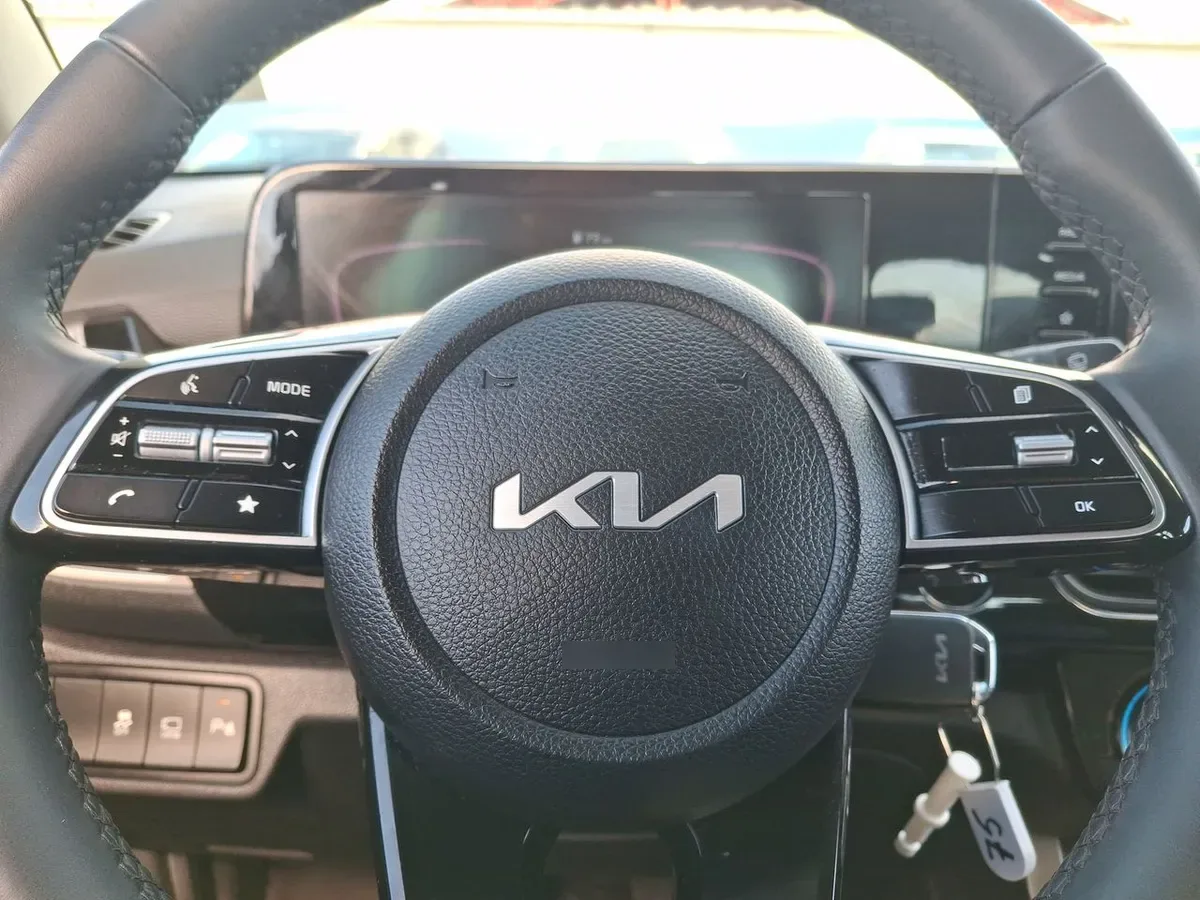 Kia Seltos 1.5 Ex 4x2 6mt 5p año 2025