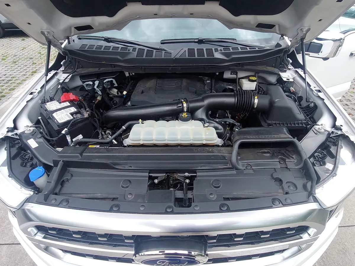Ford F-150 3.5 Platinum Cc Dob. Cab. 4x4 At 4p año 2024
