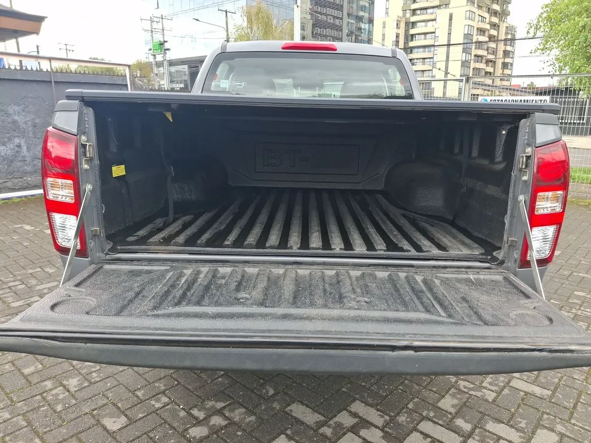 Mazda Bt-50 3.0 High Diesel 4x4 Dob.cab. 6at 4p año 2023