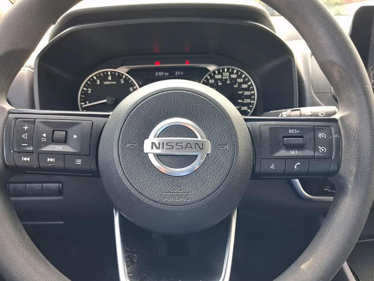 Nissan Qashqai 1.3t Sense 2wd Mt 5p año 2023