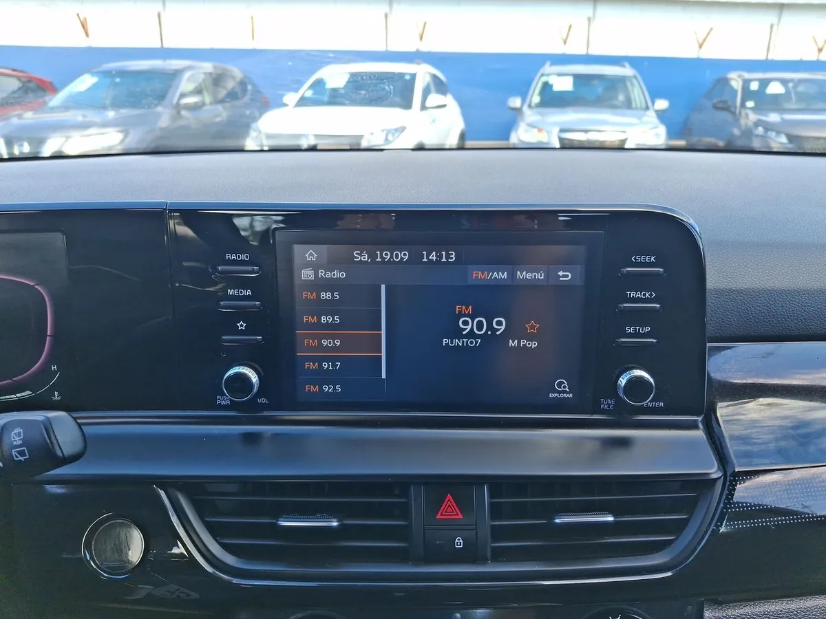Kia Seltos 1.5 Ex 4x2 6mt 5p año 2025