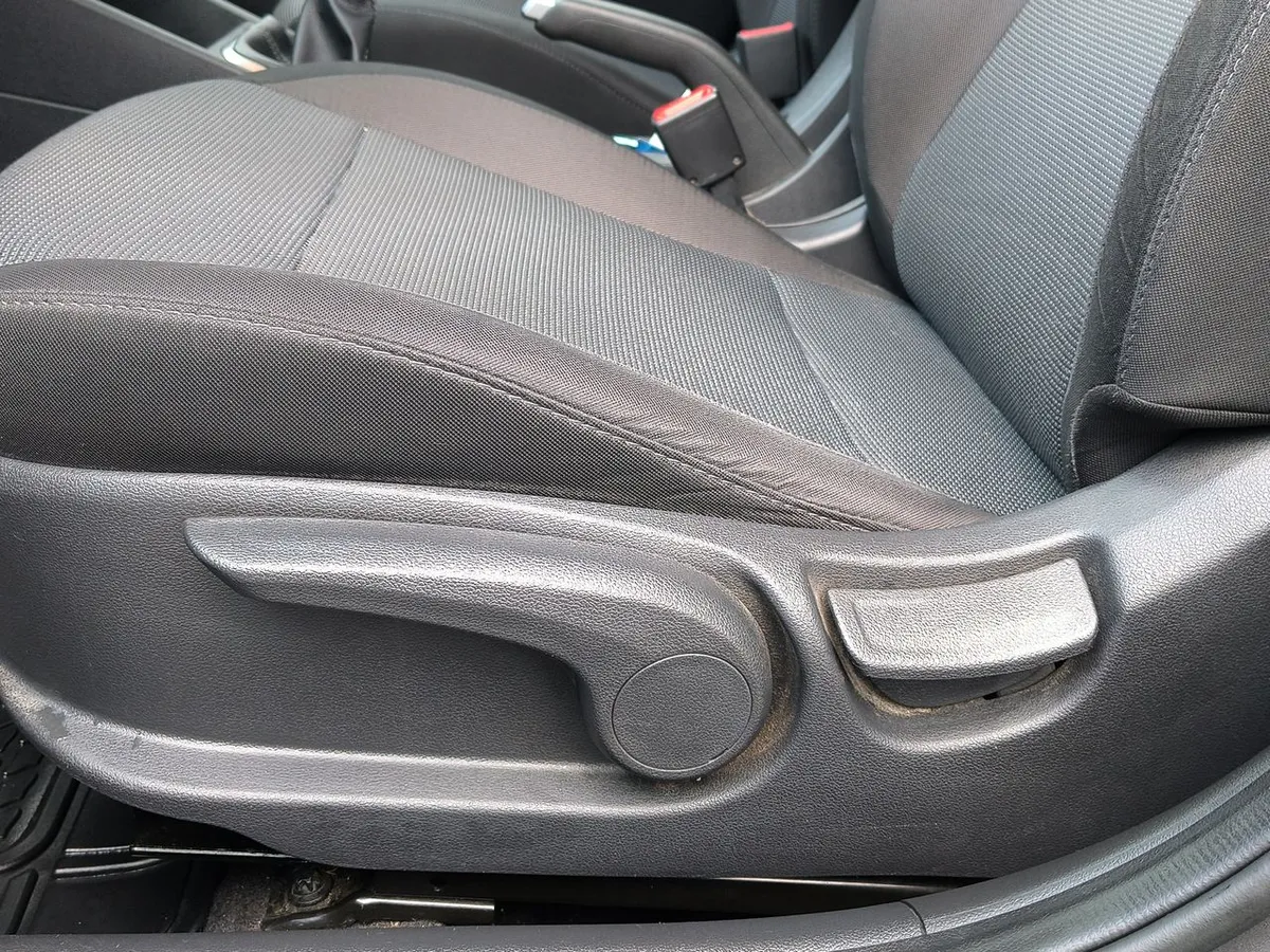 Hyundai Accent 1.4 Hci Value 4x2 Mt 4p año 2021