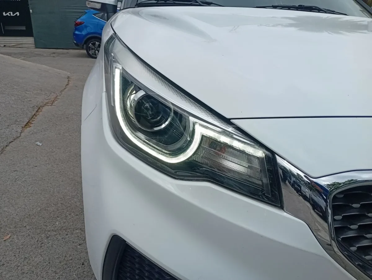 MG Mg 3 1.5 Comfort 4x2 Hb Mt 5p año 2021