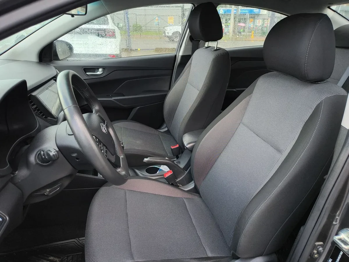 Hyundai Accent 1.4 Hci Value 4x2 Mt 4p año 2021