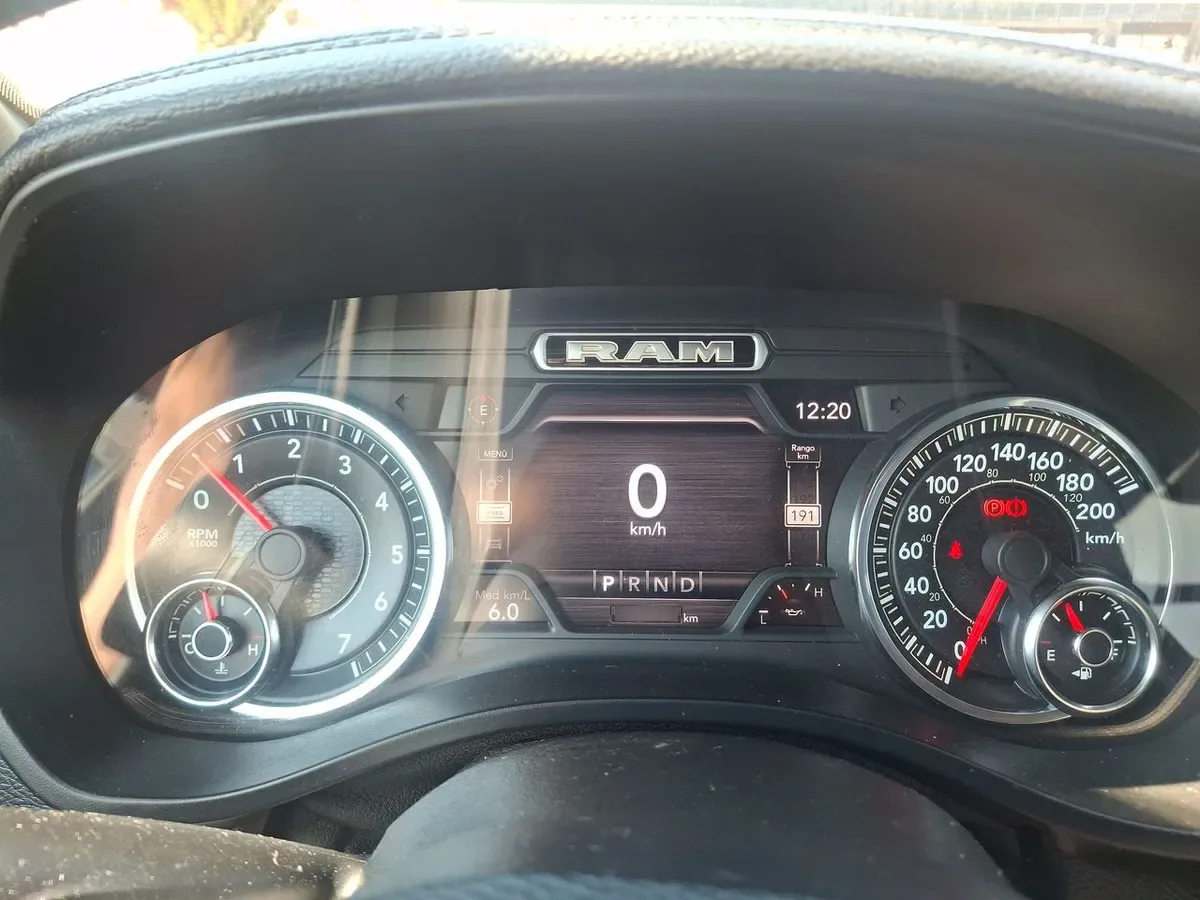 Ram 1500 5.7 Laramie Sport 4x4 At 4p año 2022