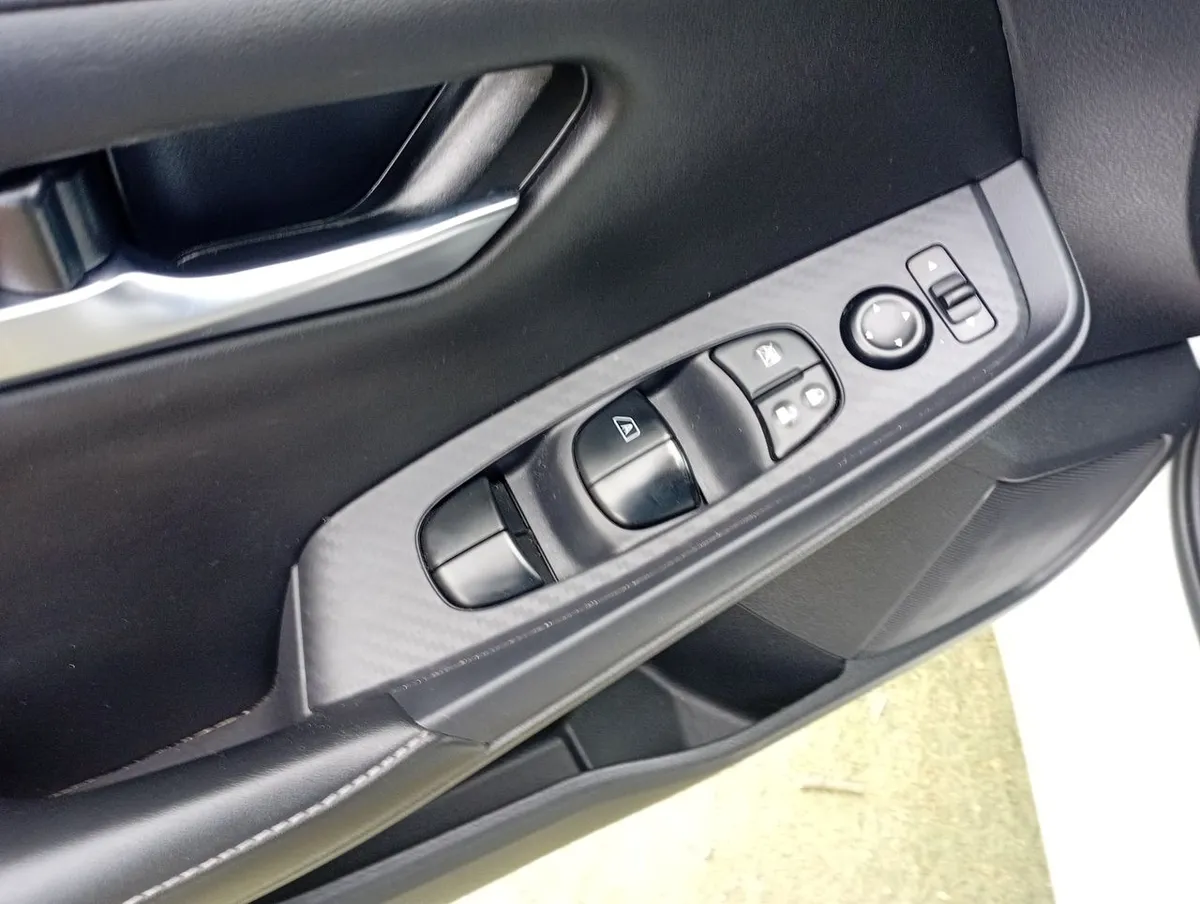 Nissan Sentra 2.0 Advance 4x2 Cvt At 4p año 2025