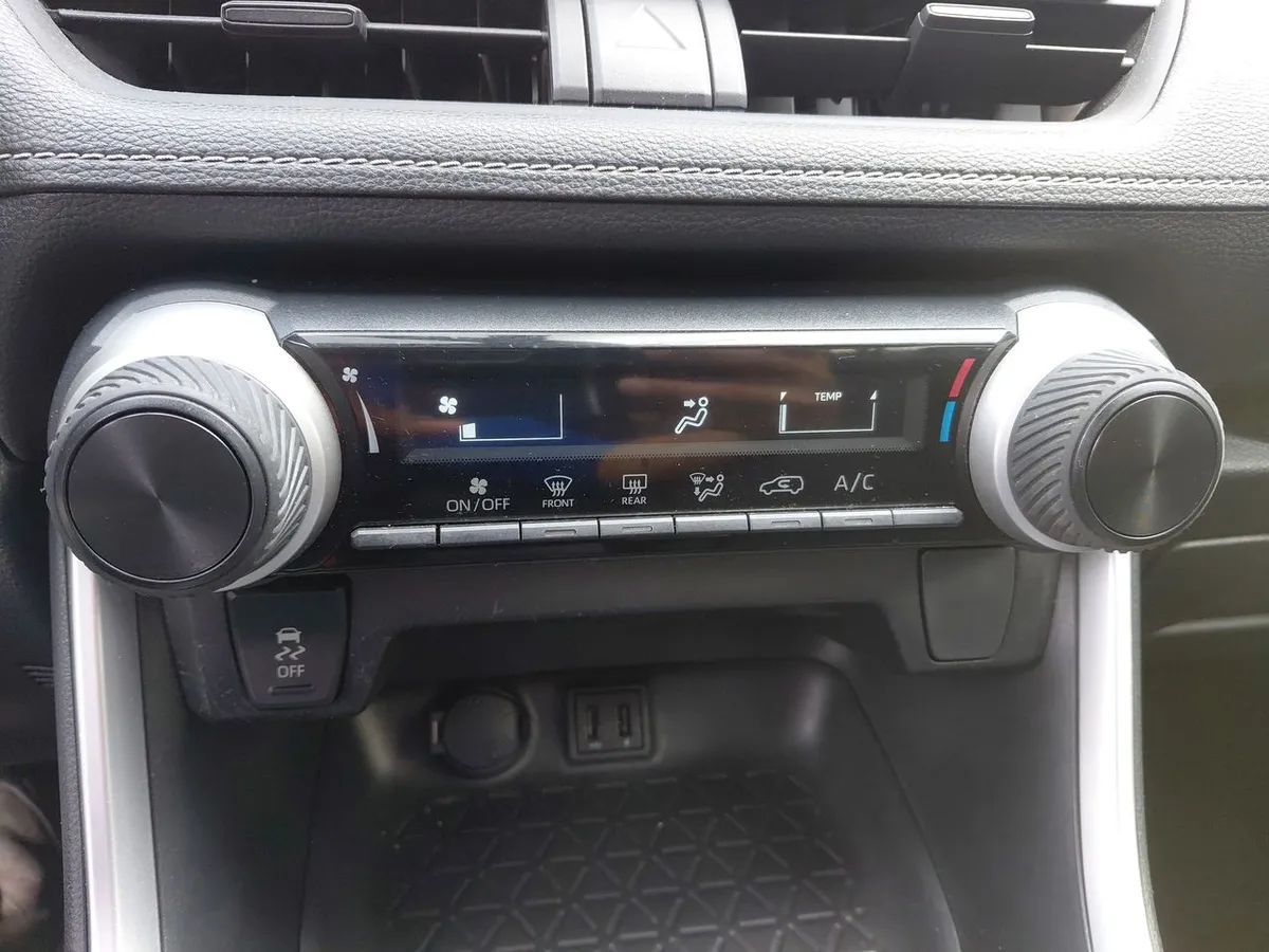 Toyota Rav 4 2.0 Le 4x2 Cvt At 5p año 2022