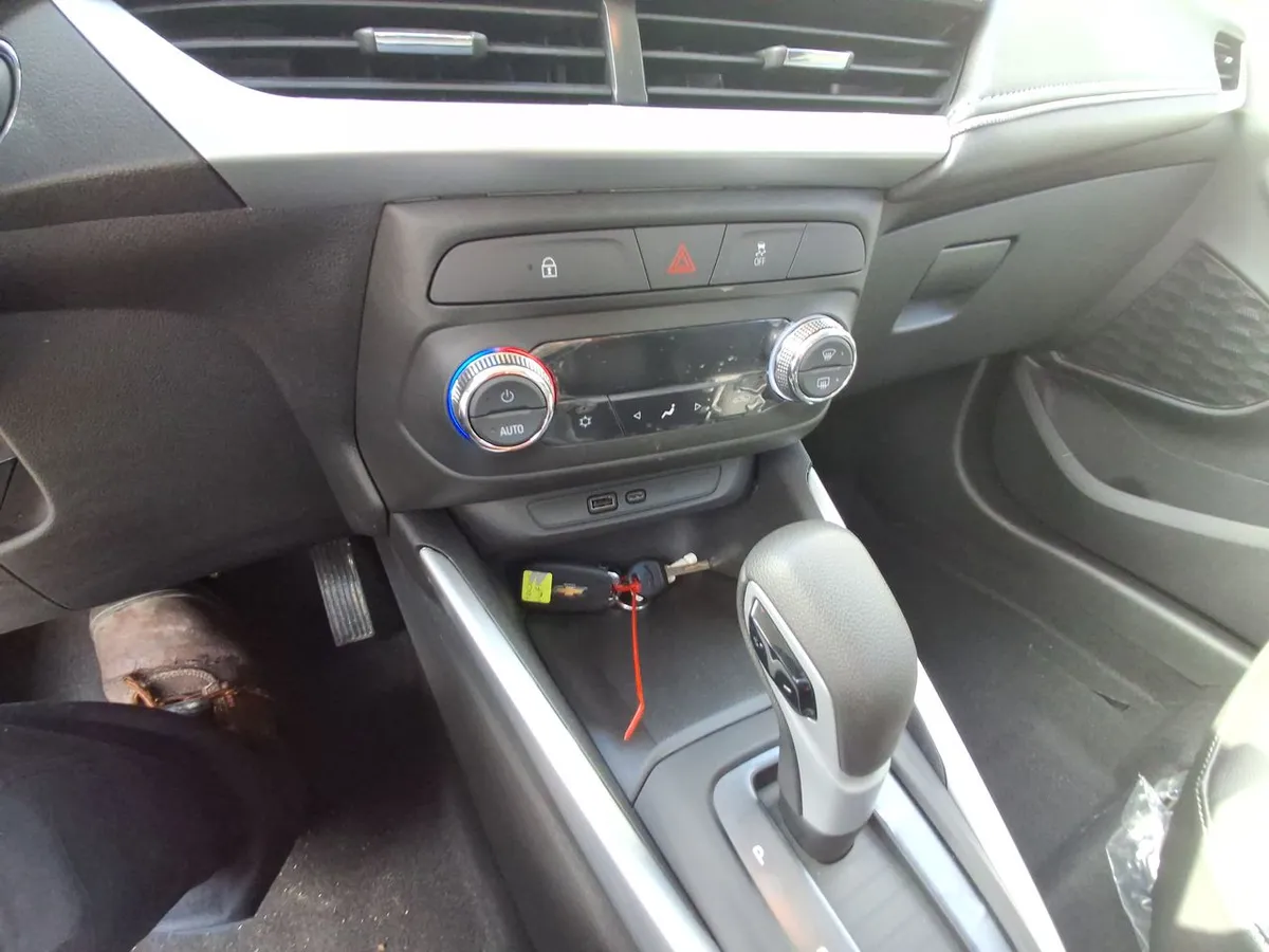 Chevrolet Tracker 1.2t Ltz T 4x2 At 5p año 2026