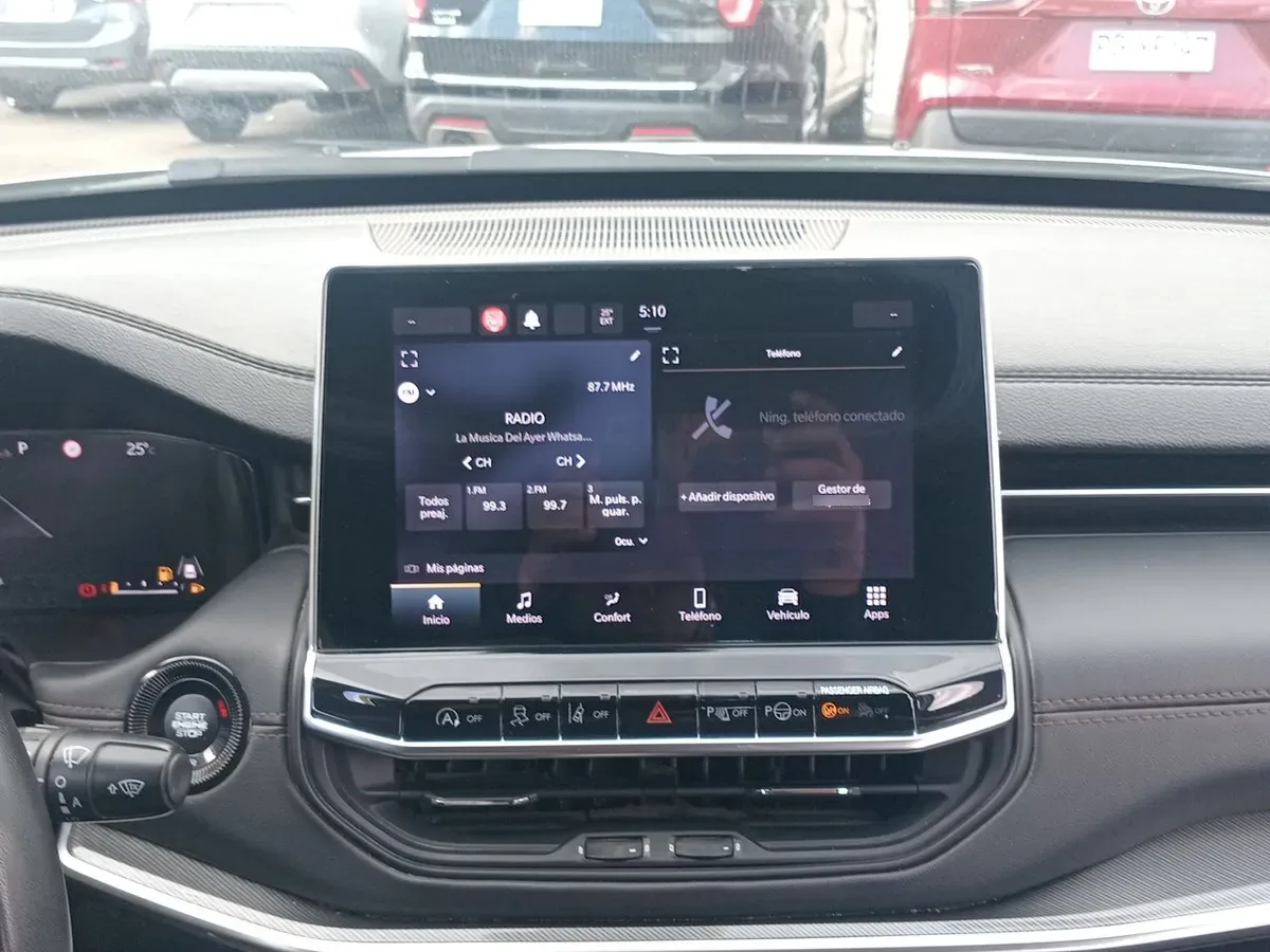 Jeep Compass 1.3 Limited 4x2 At 5p año 2023