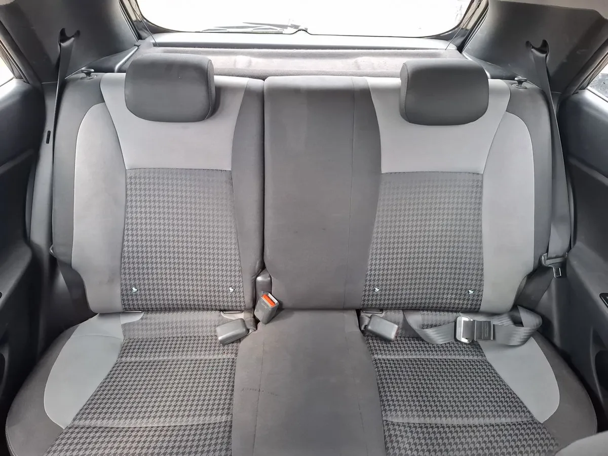 Hyundai I20 1.4 Gl Active 4x2 Hb Mt 5p año 2021