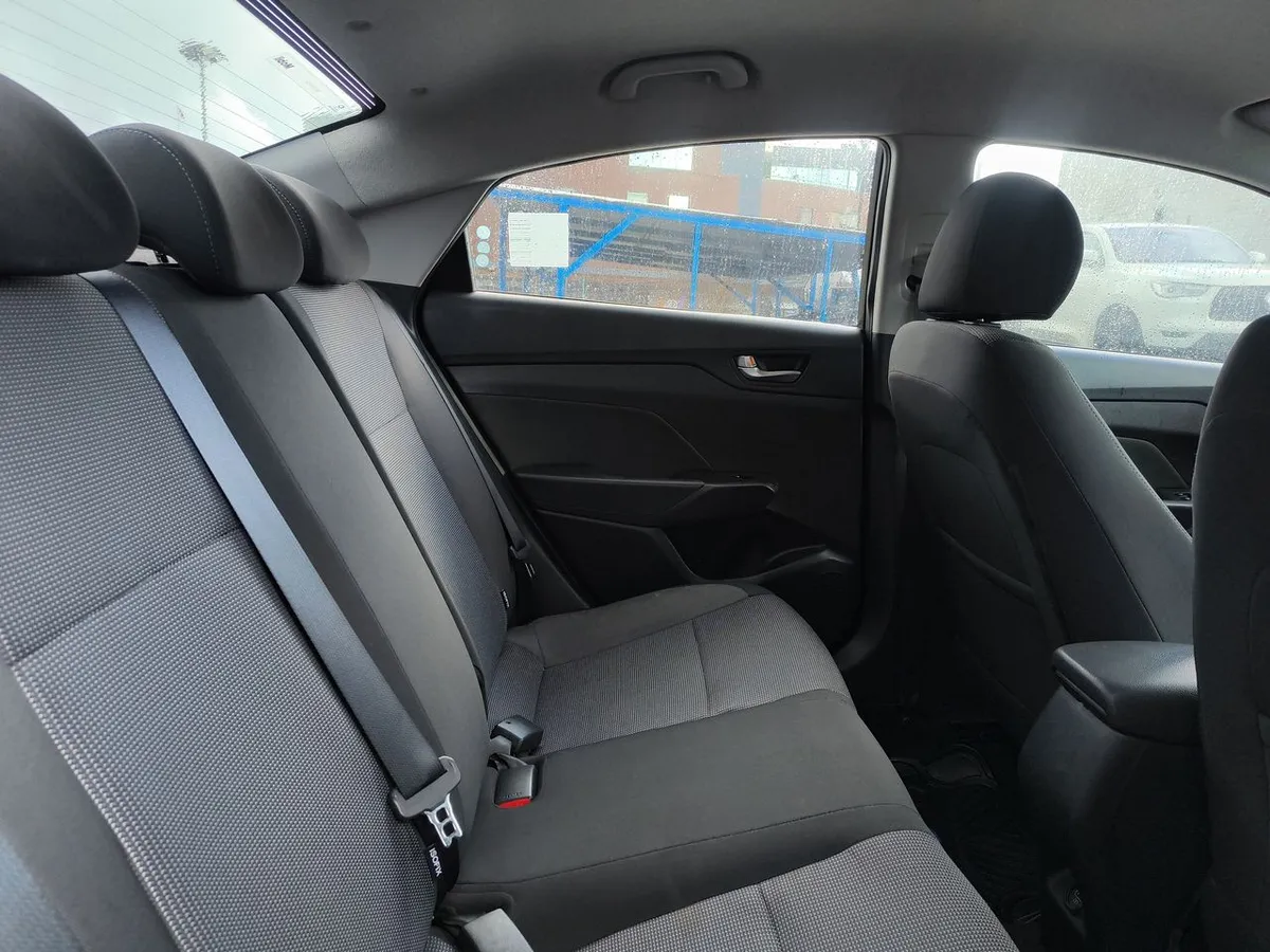 Hyundai Accent 1.4 Hci Value 4x2 Mt 4p año 2021