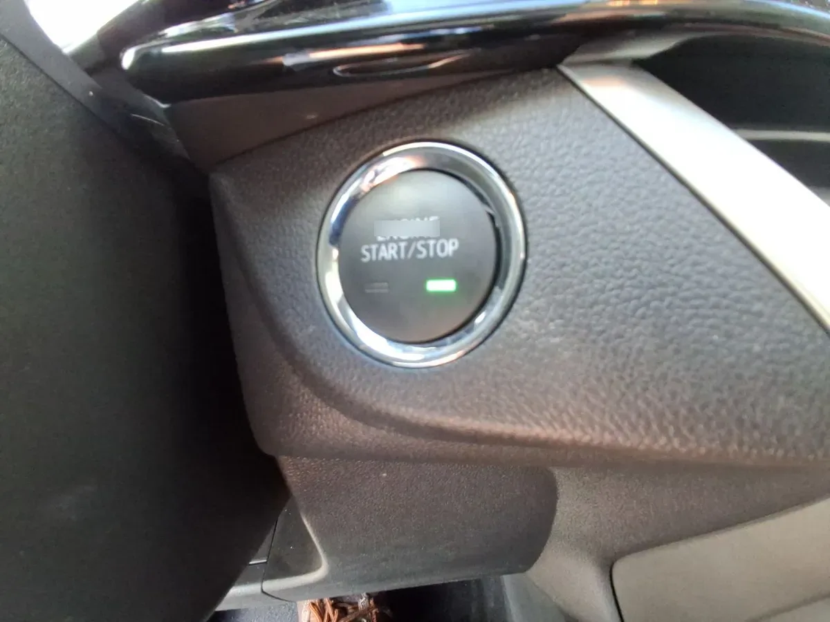 Chevrolet Tracker 1.2t Ltz T 4x2 At 5p año 2026