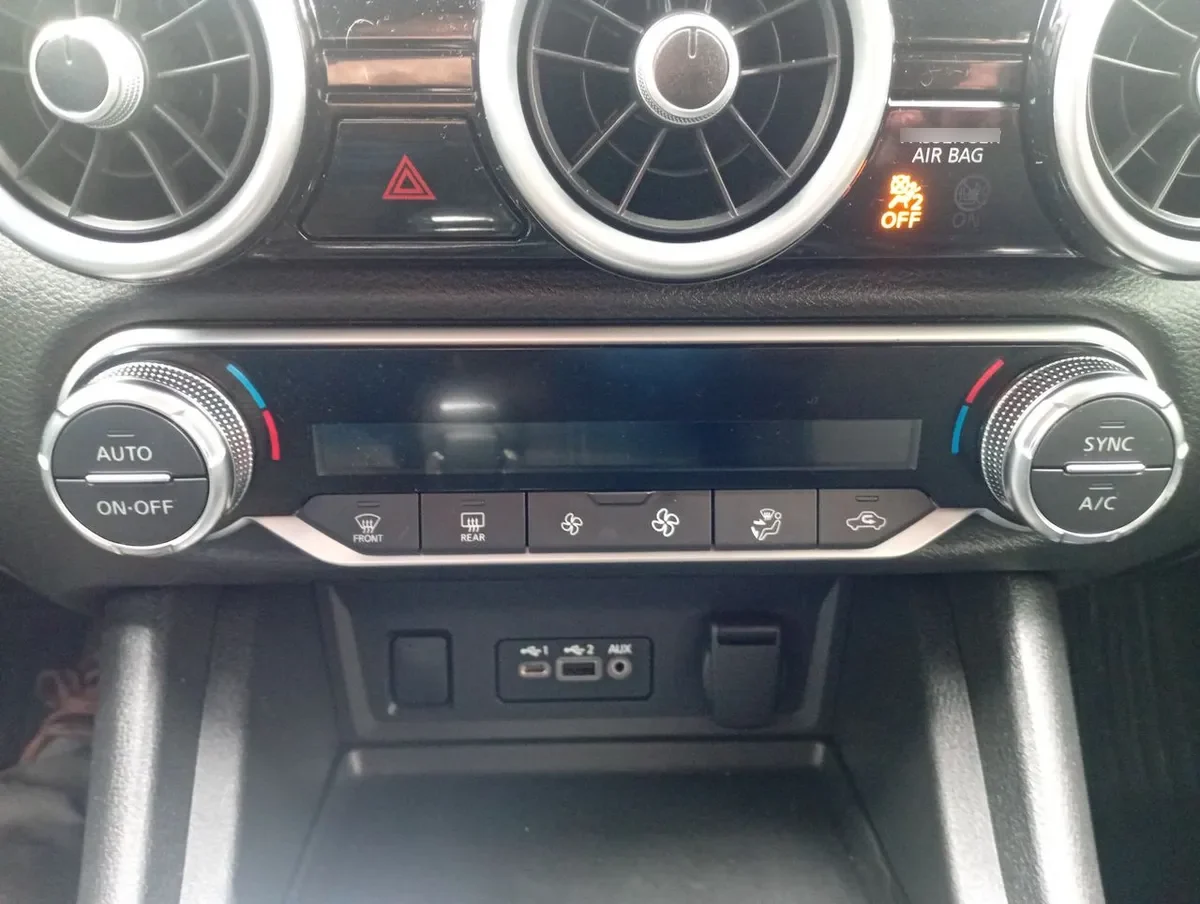 Nissan Sentra 2.0 Advance 4x2 Cvt At 4p año 2025