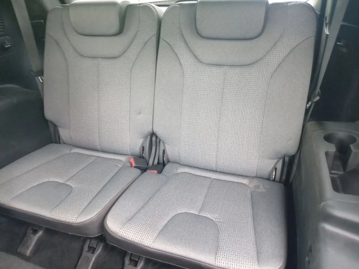 Hyundai Santa Fe 2.5 Plus Fl 2wd At 5p año 2023