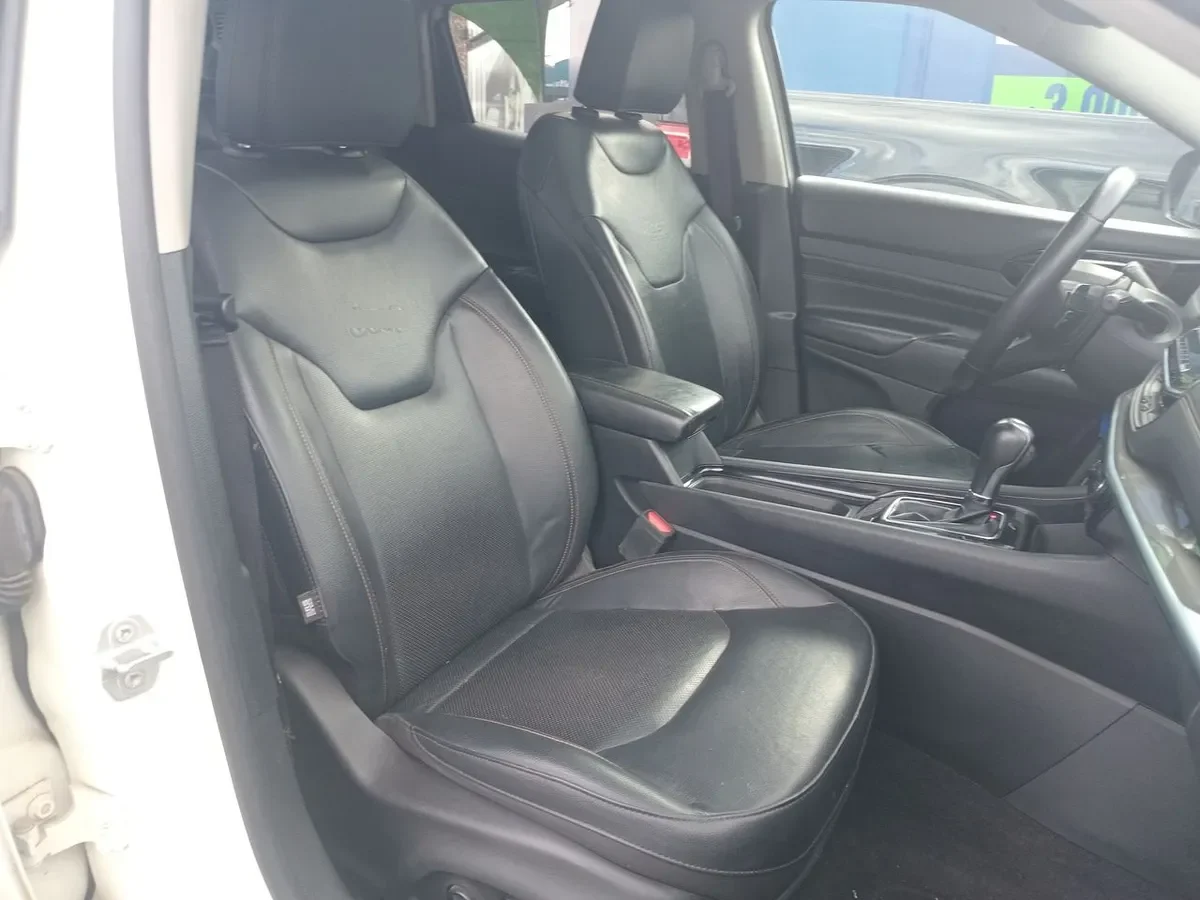 Jeep Compass 1.3 Limited 4x2 At 5p año 2023