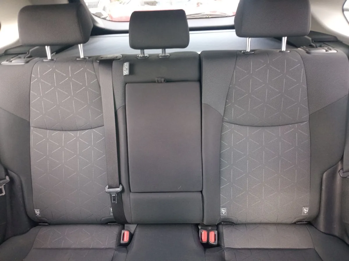 Toyota Rav 4 2.0 Xle 4x2 Cvt At 5p año 2020