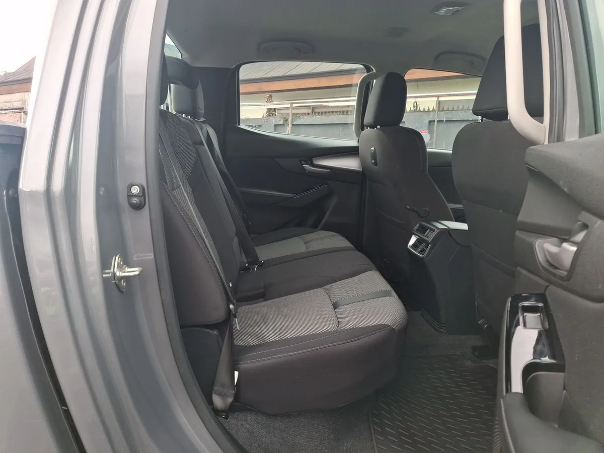 Mazda Bt-50 3.0 High Diesel 4x4 Dob.cab. 6at 4p año 2023