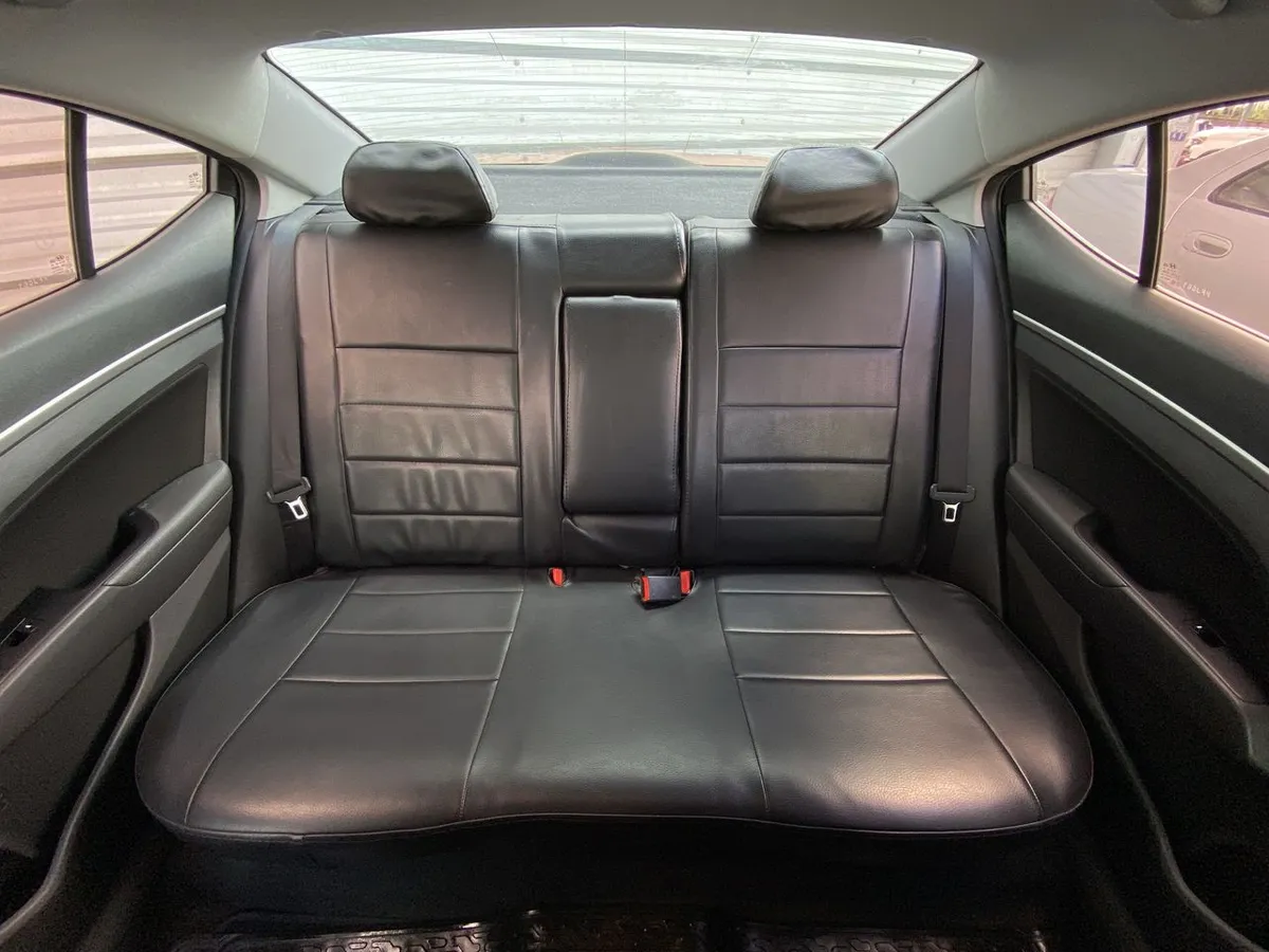 Hyundai Elantra 1.6 Value Fl 4x2 Mt 4p año 2021