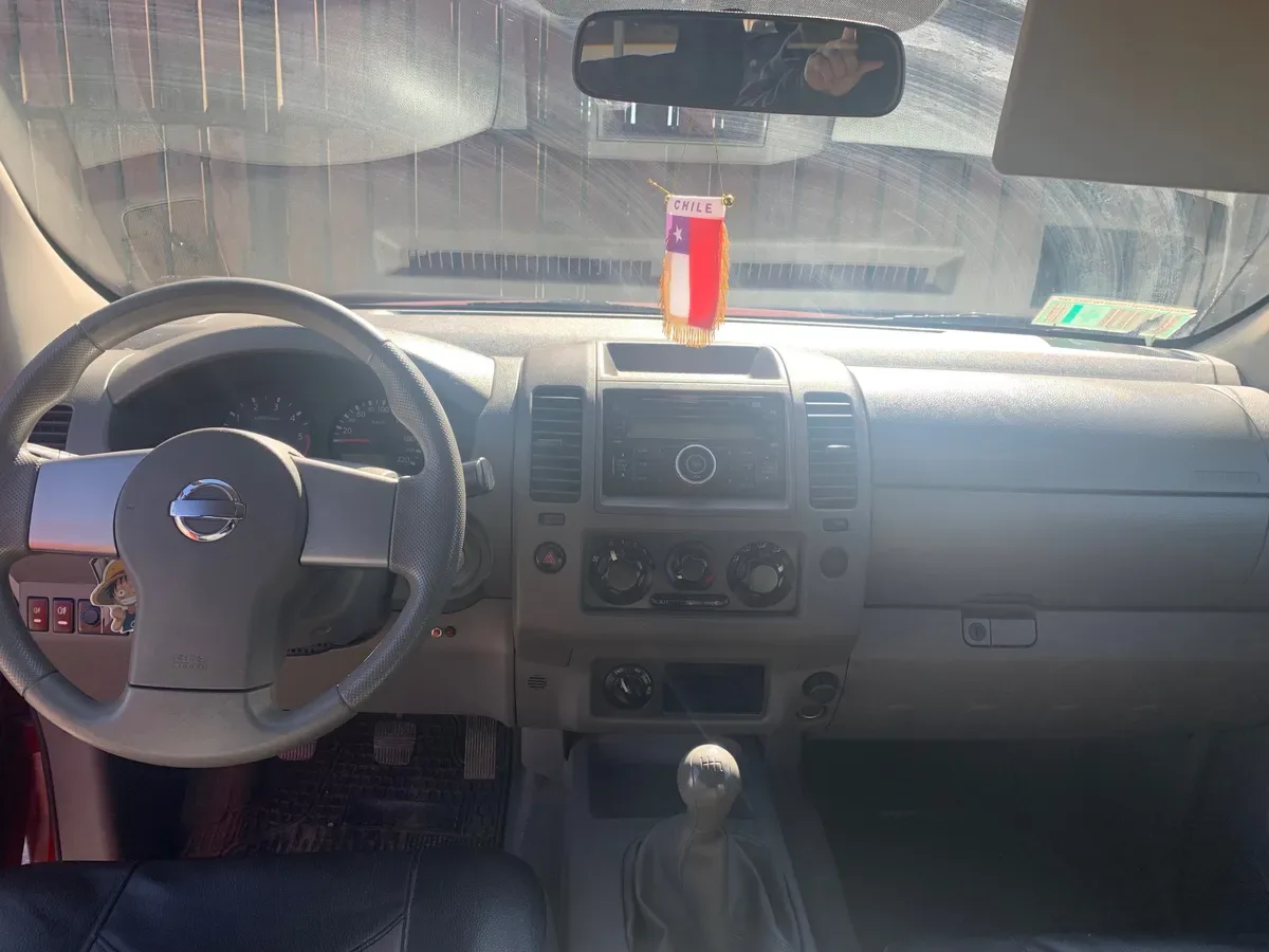 NISSAN NAVARA 2.5 Se Lsd Mt 4x4 Diesel año 2014