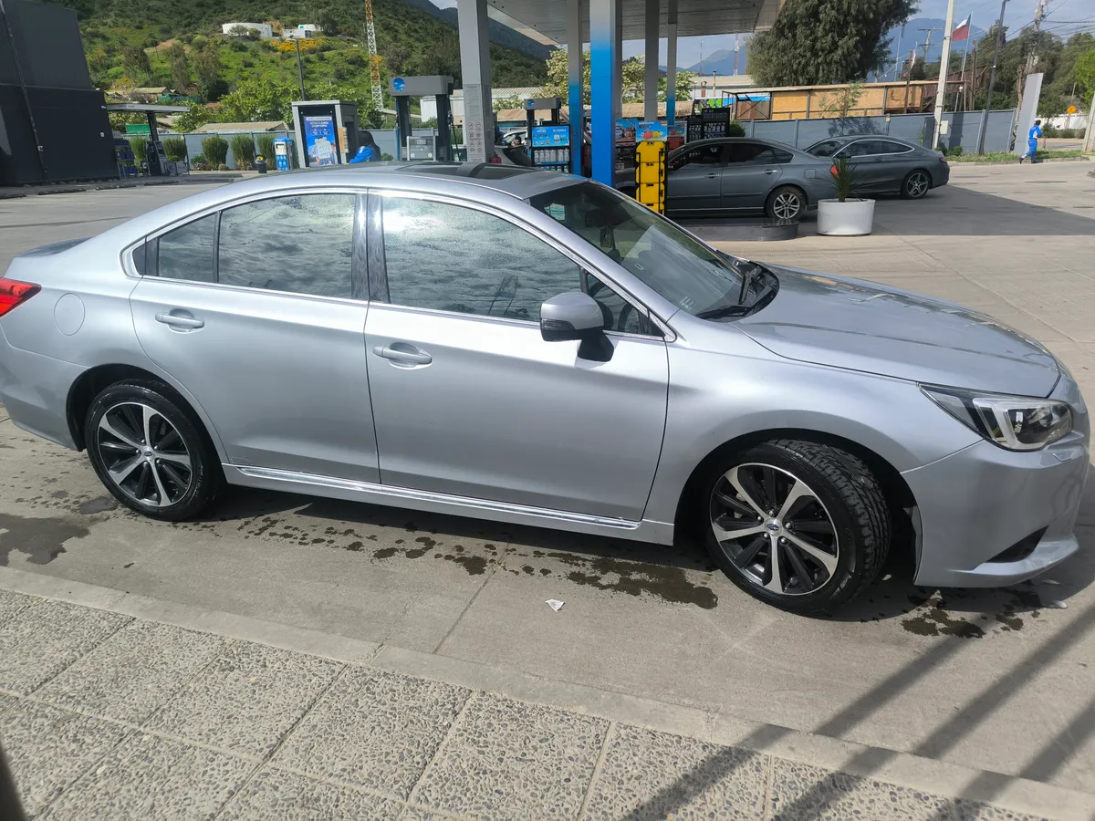 Subaru LEGACY Otra año 2018
