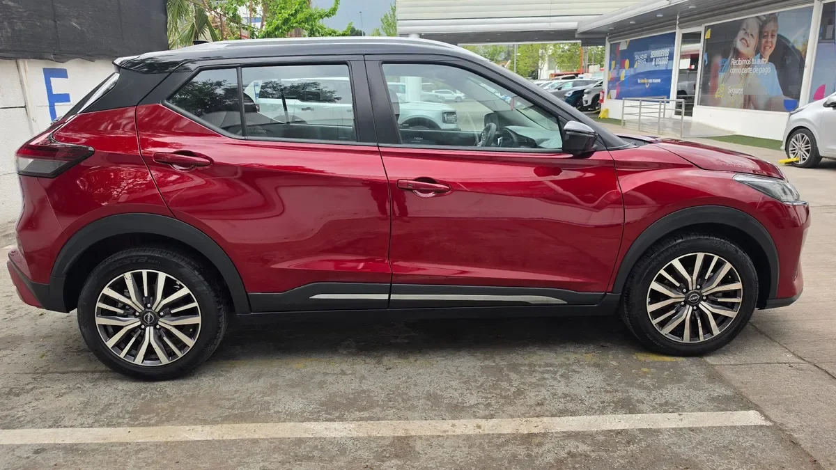 NISSAN KICKS 1.6 Exclusive At año 2024