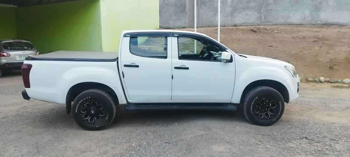 CHEVROLET D-MAX 2.5 Cc Dab Abs Mt Diesel año 2018