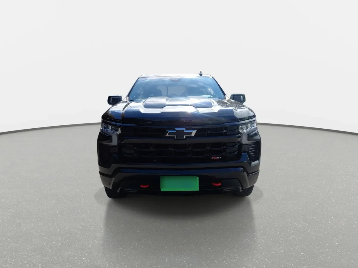 Chevrolet Silverado 5.3 Lt Trail Boss Z71 4x4 At 4p año 2023