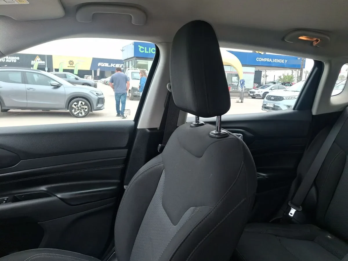 Jeep Compass 1.3 Sport 4x2 At 5p año 2024
